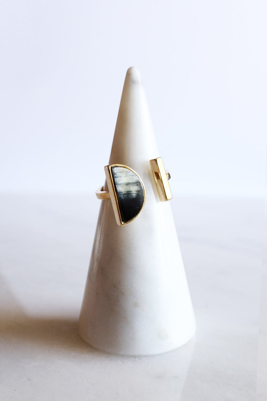 Aquaterra Horizon Ring